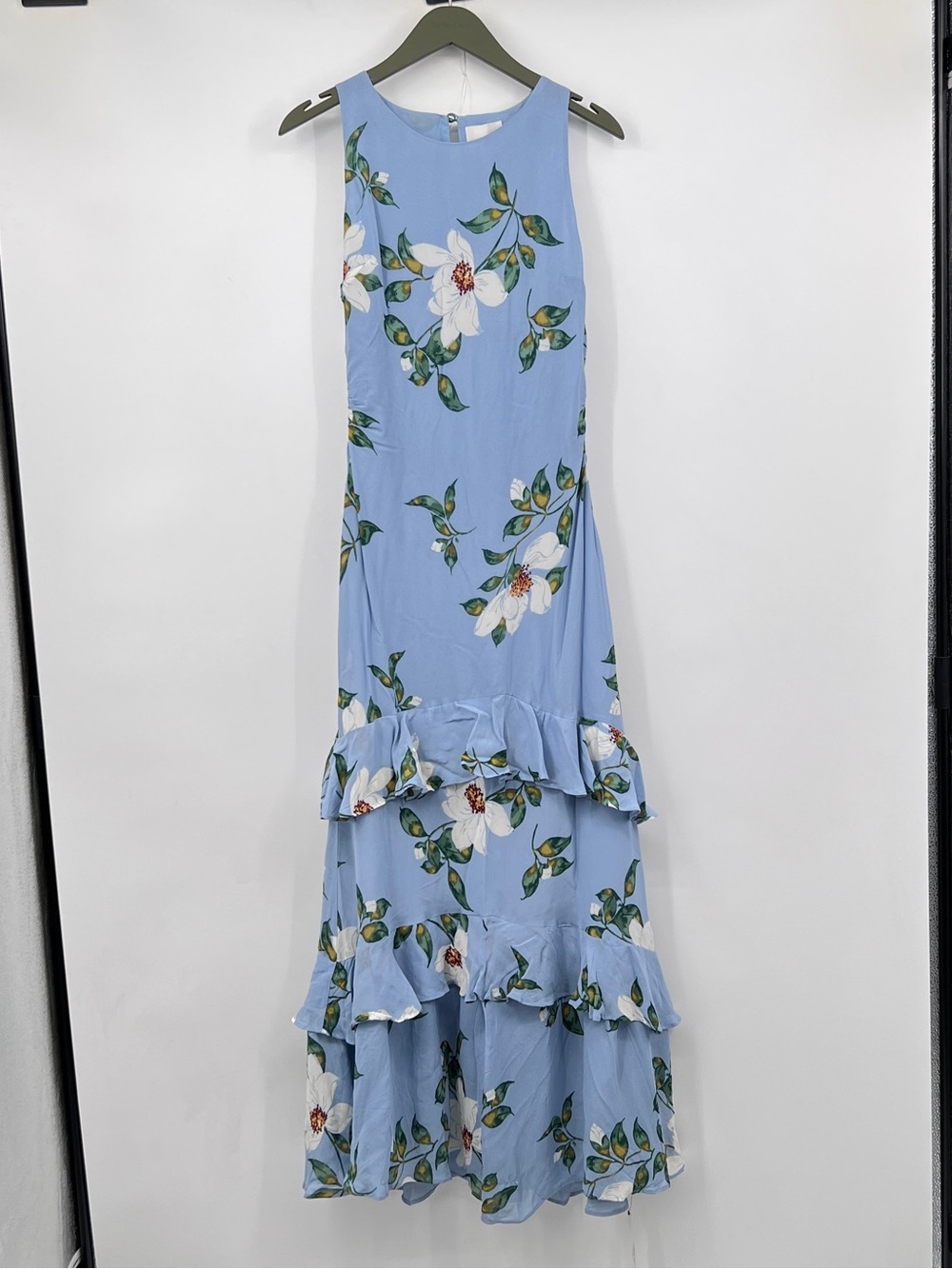 Reformation Magnus Dress
LOUISIANA Light Blue Floral Ruffle Maxi Dress NWT 6